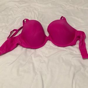 Victoria’s Secret lightly liner T-shirt bra 34DD
